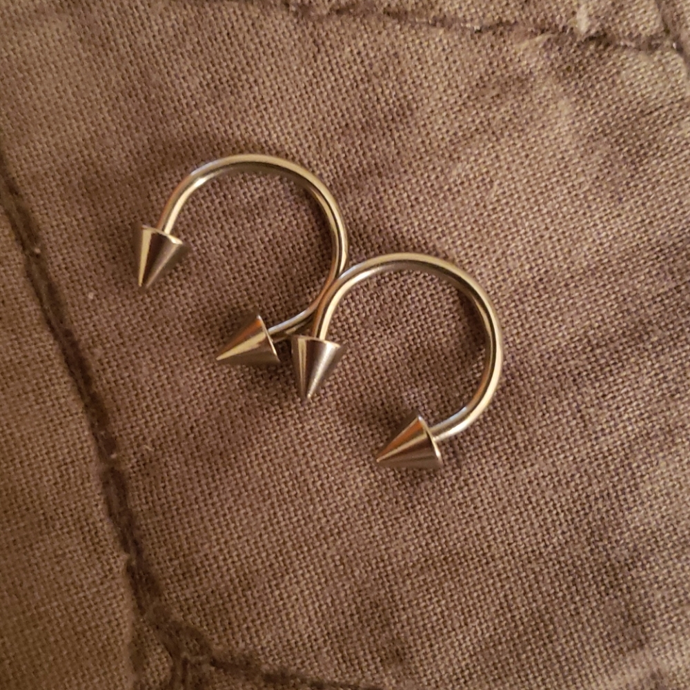 Jewelry Set - Picture 2 of 4